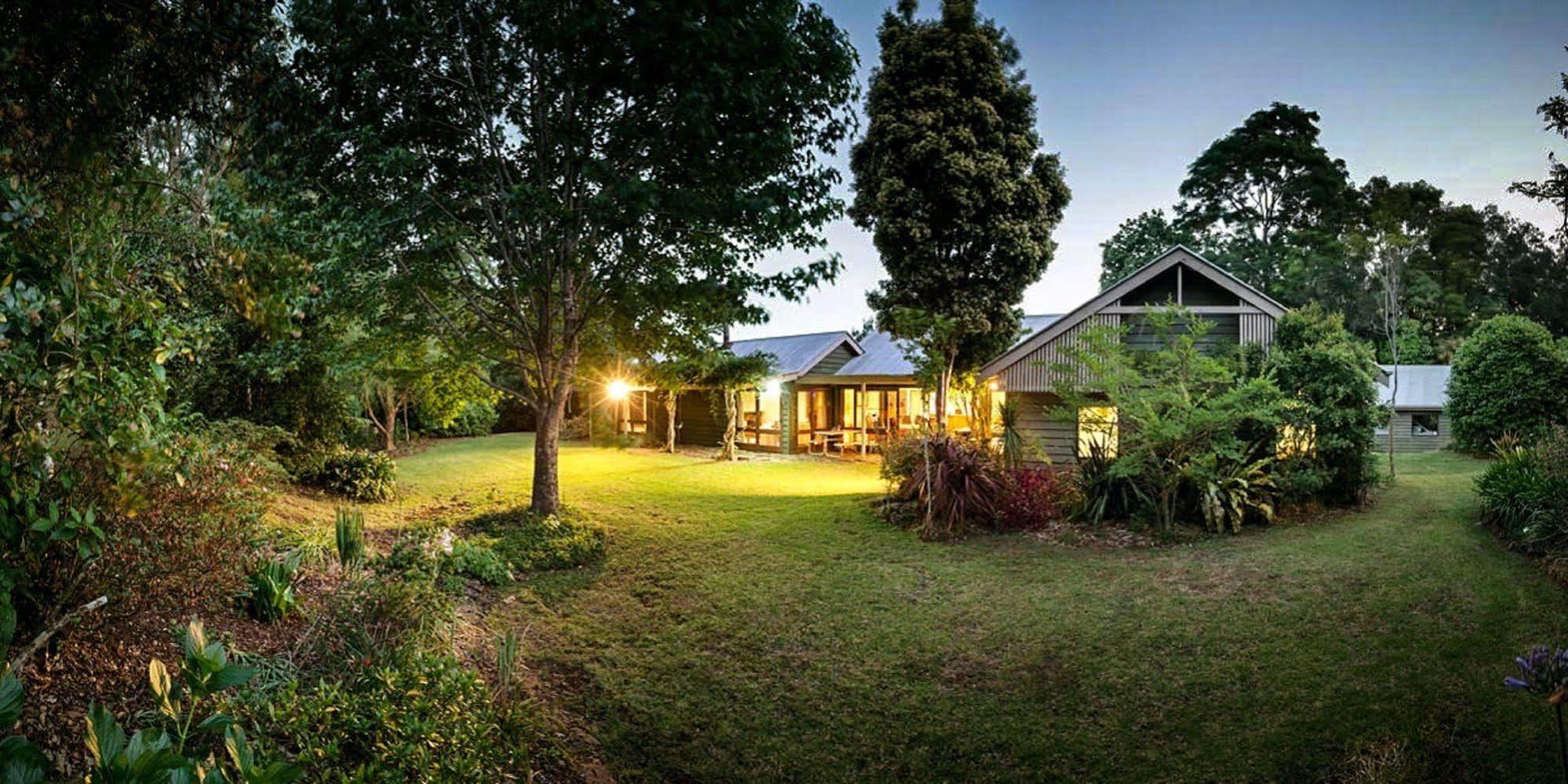 Villa Mt Glorious Getaways Mount Glorious Exterior foto